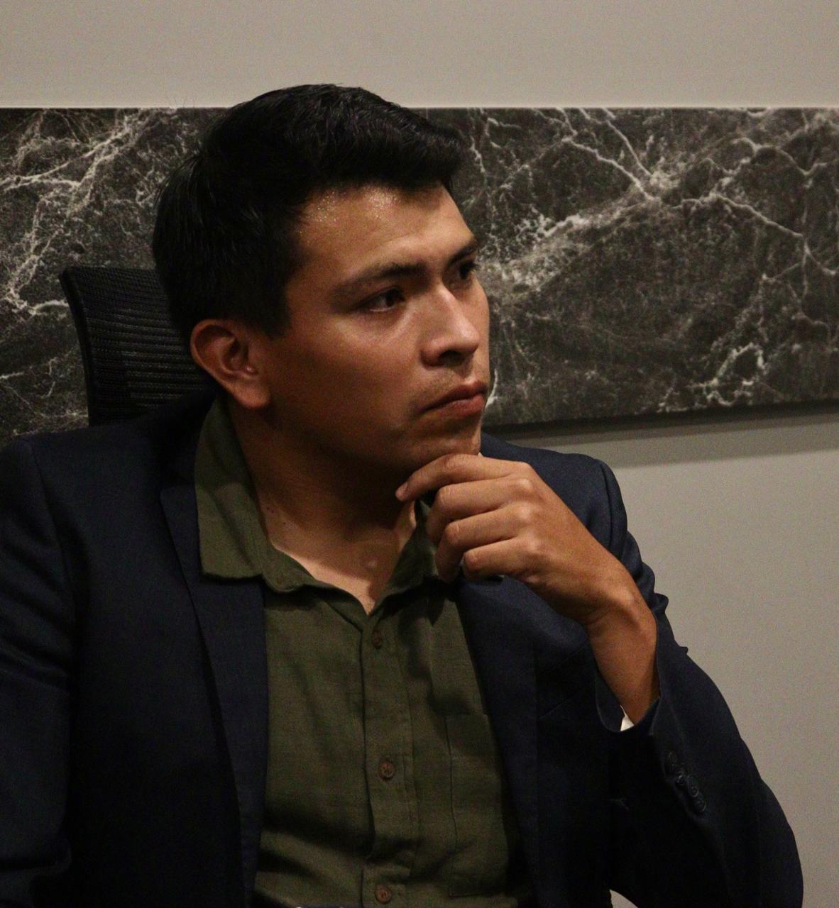 Erik León